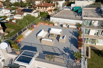 Foto Appartamento a Camaiore di 90 m² con 5 locali in vendita