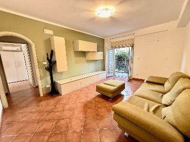 Foto Appartamento in Via Francia  11, Gravina di Catania Centro di 72 m²