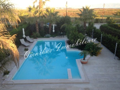 Foto Villa unifamiliare a Zapponeta di 87 m² con 4 locali in vendita