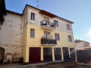 Foto Appartamento a Gambolò Centro di 80 m² con 3 locali in vendita