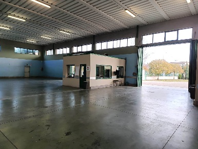 Foto Magazzino a Goito Cerlongo di 515 m² con 3 locali in affitto