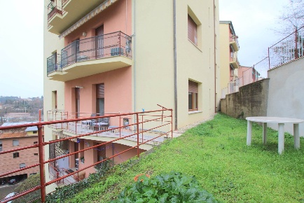 Foto Appartamento a Siena Stazione di 108 m² con 4 locali in vendita