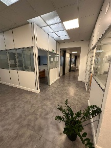 Foto Ufficio a La Spezia Maggiolina di 250 m² con 8 locali in affitto