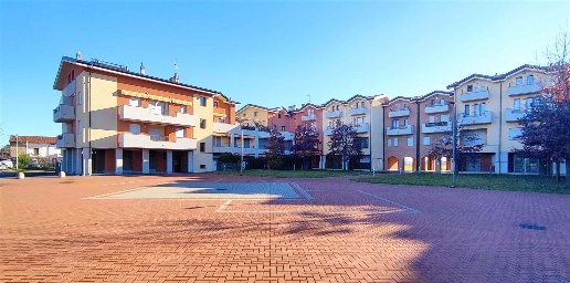 Foto Appartamento in via Torres, Saronno di 87 m² con 3 locali in vendita