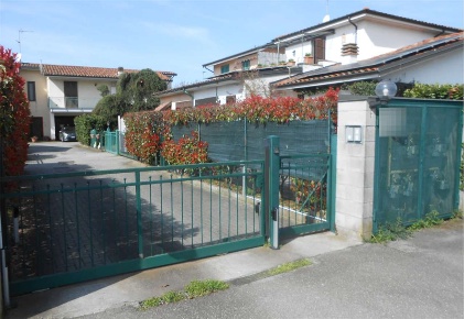 Foto Appartamento in Via Verdi, Dorno Centro di 90 m² con 4 locali all'asta