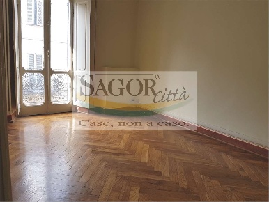 Foto Appartamento in Via Montebello 1, Pinerolo Centro di 90 m² in affitto