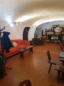 Foto Negozio a San Secondo di Pinerolo di 120 m² con 2 locali in vendita