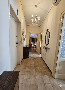 Foto Appartamento a Novara di 82 m² con 2 locali in vendita