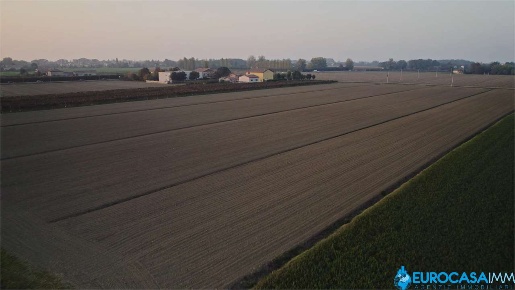 Foto Terreno agricolo in via Tre Ponti 22, Carpi Cibeno in vendita