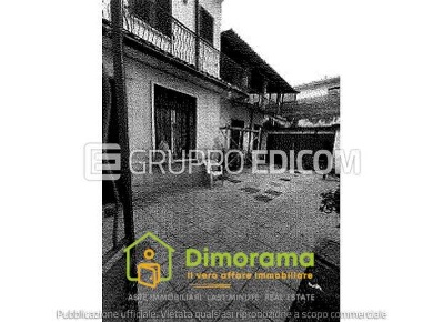 Foto Appartamento in Via Cristoforo Colombo  21, Legnano di 96 m² all'asta