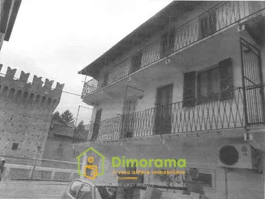 Foto Appartamento in Largo Remo Rabellotti, Galliate di 173 m² con 6 locali