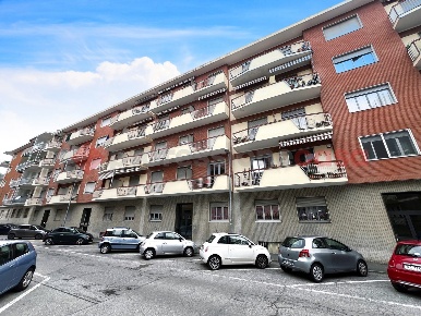 Foto Box in Via CittÃ  di Gap 37, Pinerolo Stazione, Immacolata di 50 m²