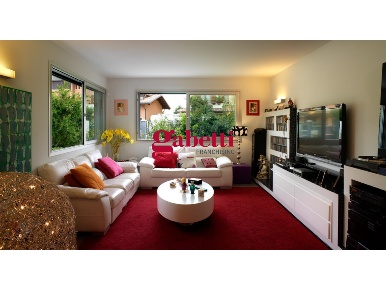 Foto Villa unifamiliare a Misano Adriatico Centro di 650 m² con 5 locali