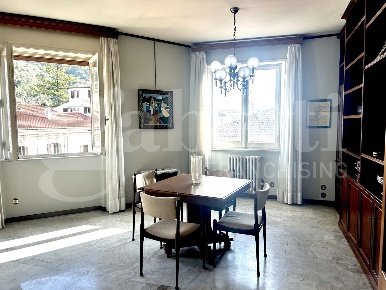 Foto Appartamento in Roma, Terracina Centro di 120 m² con 4 locali