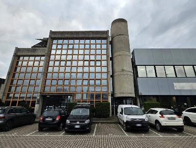 Foto Ufficio in Via torricelli 35, Verona Zona Fiera di 100 m² con 3 locali