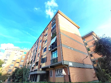 Foto Appartamento in Louis Armstrong, Napoli Ponticelli di 90 m² in vendita