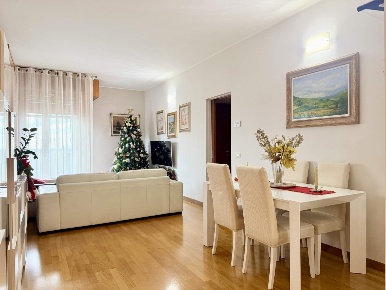 Foto Appartamento in Via Saponaro 4, Milano Gratosoglio di 87 m² in vendita