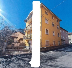 Foto Appartamento in Via Piani 16, Plodio Piani di 99 m² con 5 locali
