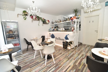 Foto Locale commerciale in VIA ROMA  16, Settimo Torinese di 40 m²