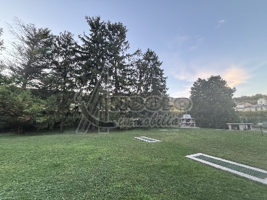 Foto Villa singola in Via Stelio Fenzo 3, Verona Montorio di 280 m²