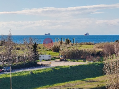 Foto Appartamento in Via Arcangelo Ghisleri 17, Livorno di 94 m² in vendita