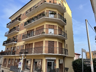 Foto Appartamento in via del tricalle, Chieti Chieti Città di 100 m²