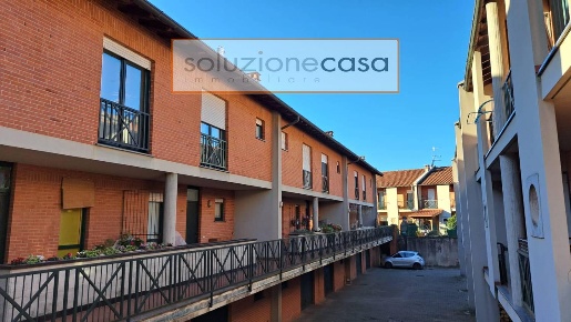 Foto Villa a schiera in VIA UNGARETTI 7C, Caronno Varesino di 160 m²