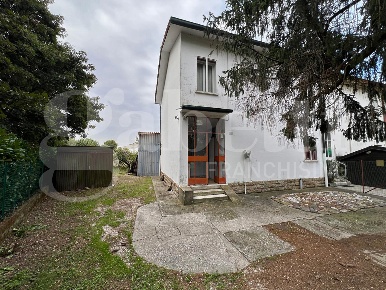 Foto Villa a schiera a Piove di Sacco di 154 m² con 5 locali in vendita