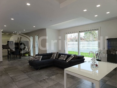 Foto Villa bifamiliare in San Bellino, Albignasego Mandriola di 198 m²