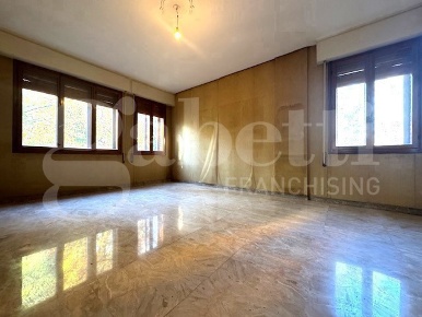 Foto Appartamento in Via Andrea Costa 73, Bologna Costa di 156 m²