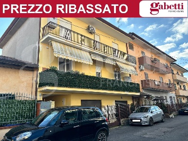 Foto Appartamento in Via del Mughetto 22, Latina Latina Scalo di 100 m²