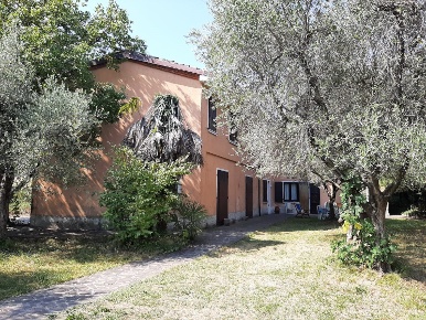 Foto Villa singola in Via Cantarane, Manerba del Garda di 283 m² in vendita
