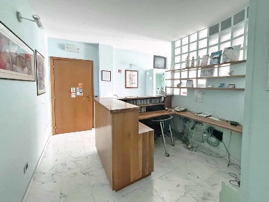 Foto Appartamento in Via VOLTA 16, Trecastelli Ripe di 100 m² con 4 locali