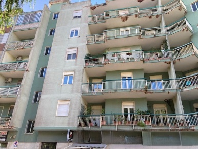 Foto Appartamento in Viale Porta Pia 13, Brindisi di 135 m² con 4 locali