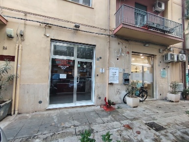 Foto Negozio in Via Alfieri 28, Palermo Libertà - Villabianca di 35 m²