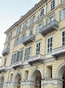 Foto Appartamento in PIAZZA CARLO FLICE, Torino Via Roma di 191 m²