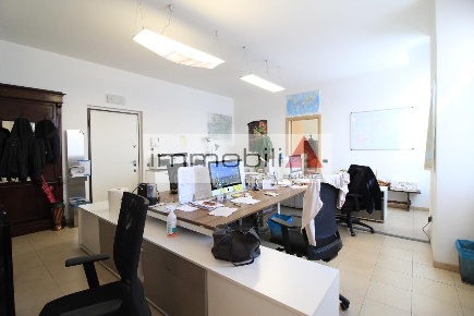 Foto Ufficio a Brugherio di 71 m² con 2 locali in vendita