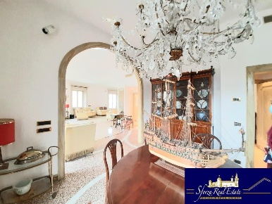 Foto Appartamento in Viale Monte Nero, Milano Montenero di 230 m²