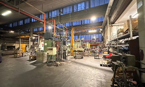 Foto Capannone industriale a Pero di 2400 m² in vendita