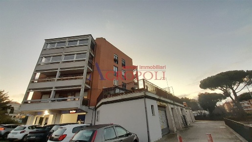 Foto Appartamento in Via dei Lecci, Bracciano Centro di 116 m² in vendita