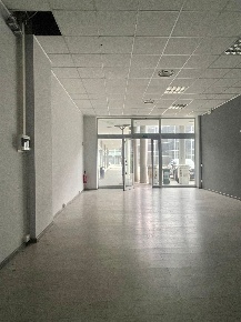 Foto Negozio in Via Melchiorre Gioia, Mantova Lunetta Frassino di 70 m²