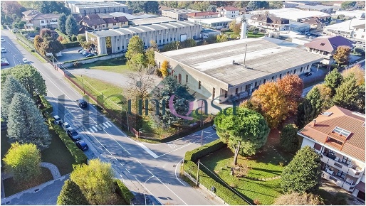 Foto Capannone industriale in Via Turati, Cabiate Porada, Consonno, Bivio