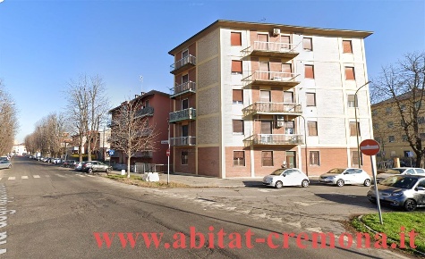 Foto Box in Via Ippocastani, Cremona Porta Romana di 15 m² con 1 locali