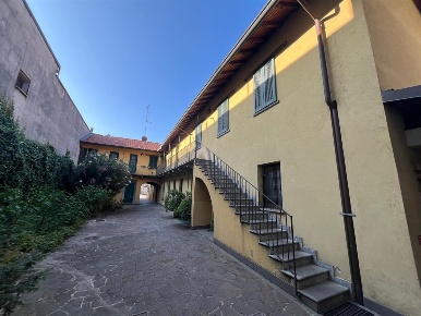 Foto Appartamento in Via Cardinal Borromeo, Seveso Centro di 80 m²