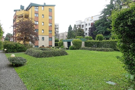 Foto Appartamento in via spluga, Monza San Biagio di 81 m² con 3 locali