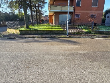 Foto Negozio in via roma, Castellucchio Centro di 240 m² con 6 locali