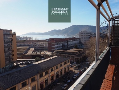 Foto Attico a La Spezia di 61 m² con 3 locali in affitto