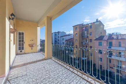 Foto Appartamento a Pisa Sant'Antonio di 170 m² con 6 locali in vendita