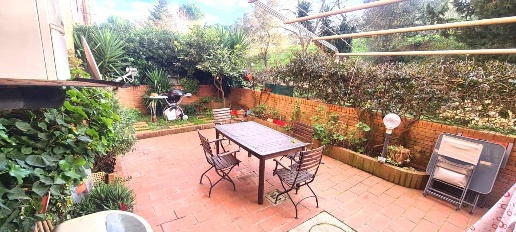 Foto Appartamento a Livorno La Leccia di 90 m² con 4 locali in vendita