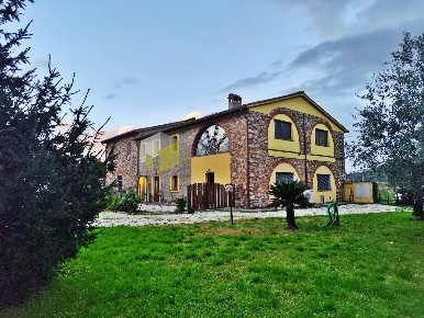 Foto Rustico a San Giuliano Terme Pugnano, Ripafratta di 560 m² in vendita
